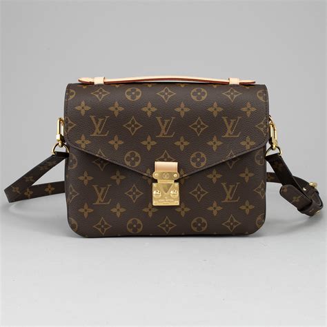 pochette louis vuitton paris|louis vuitton pochette métis monogram.